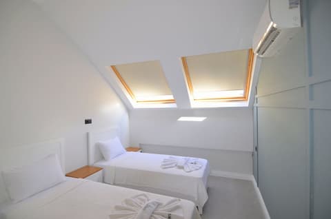 Juglans Suites, Room