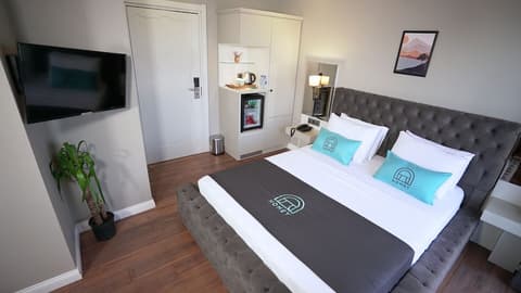 Homey Airport Hotel, Room