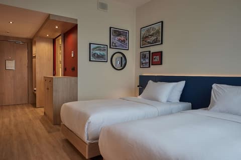 Hampton by Hilton Poznań Swarzędz, Room