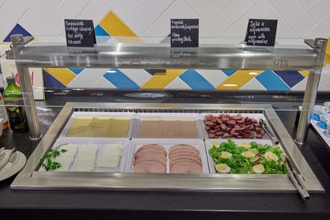 Hampton by Hilton Poznań Swarzędz, Restaurant