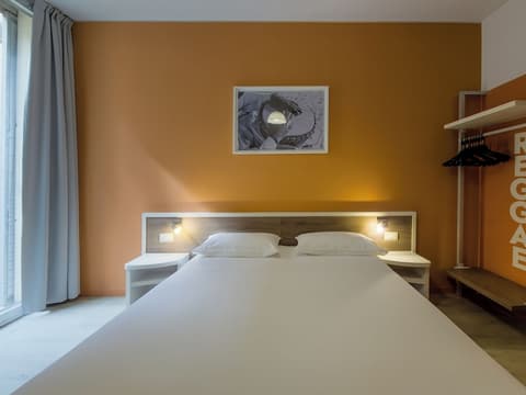 Hotel Nologo, Room