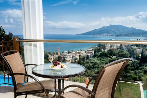 Avalon Palace Hotel, Terrace/patio