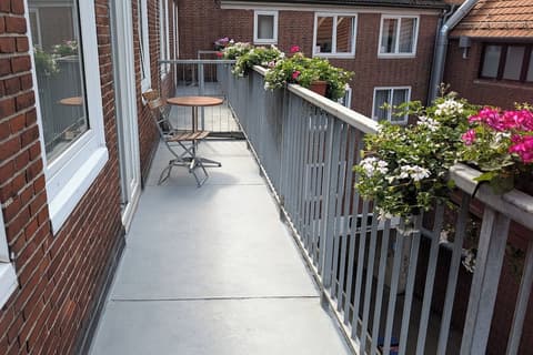 Garner Hotel Hamburg Wandsbek Marktplatz by IHG, Room