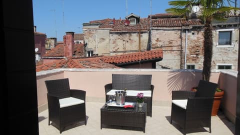 Hotel Sant'Antonin, Balcony