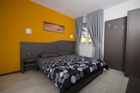 Rainbow resort, Room