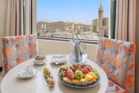 Anjum Hotel Makkah, In-room dining