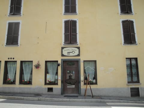 Locanda del Brinsc, Front of property