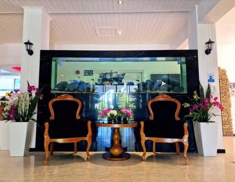 Sveltos Hotel, Interior entrance