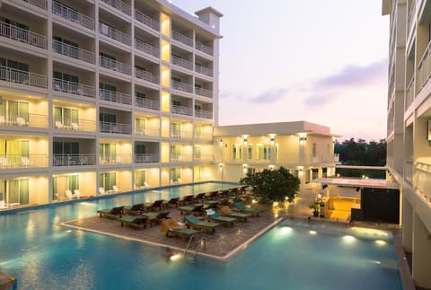 Chanalai Hillside Resort, Karon Beach, Outdoor pool