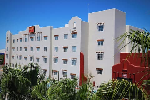 Hotel Zar La Paz, Front of property
