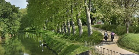 Hôtel Pont Rouge, Carcassonne, Bicycling