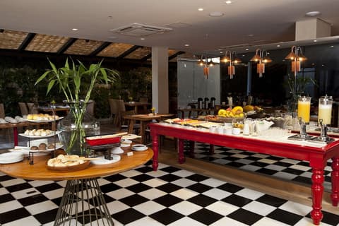 eSuites Savassi Toscanini, Breakfast area