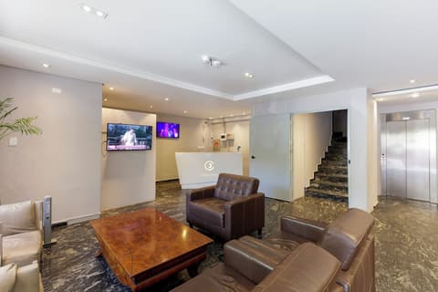 Hotel Cardim Plaza, Reception