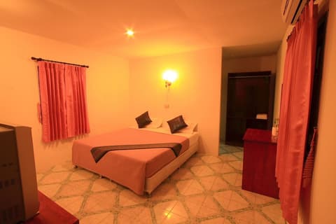 Beck 's Resort, Room