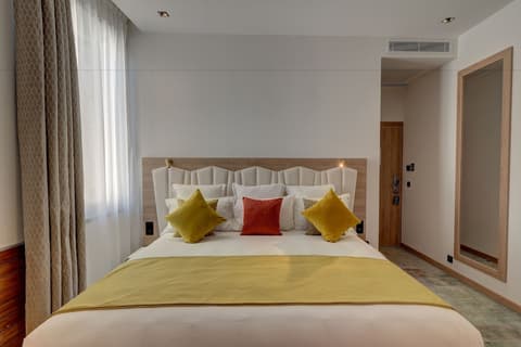 Best Western Plus Hotel Comedie Saint-Roch, Room