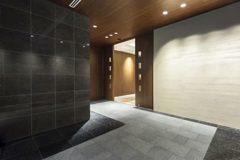 Holiday Inn ANA Kanazawa Sky by IHG, Interior entrance