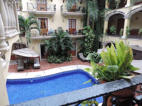 Hacienda Real del Caribe, Pool