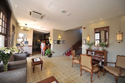 Colony Hotel Haifa, Interior entrance