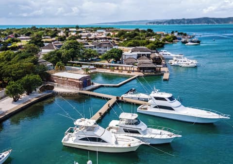 Grand Hotel Excelsior Port Royal, Marina