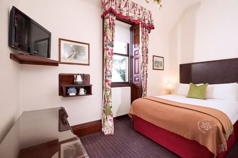 Lochardil House Hotel, Room