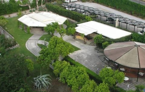 Hotel Parco, Property grounds