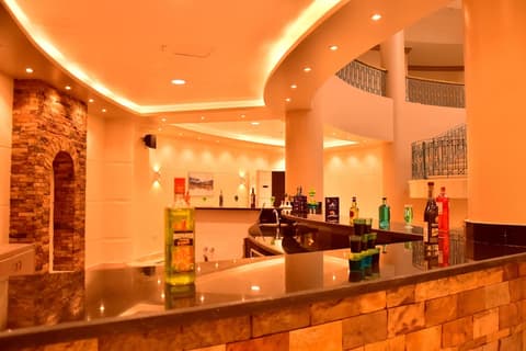 Dive Inn Resort, Reception