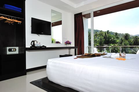 Lae Lay Suites, Room