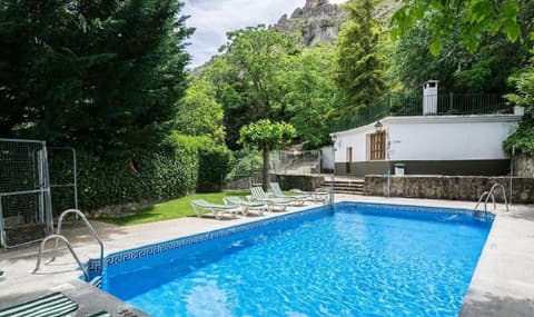 Villa Turística de Cazorla, Pool
