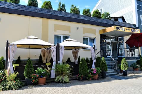 Ascot Hotel, Children's area