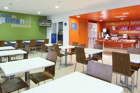 One La Paz Hotel, Interior