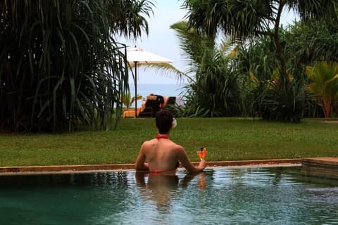 Temple Tree Resort & Spa, Outdoor pool