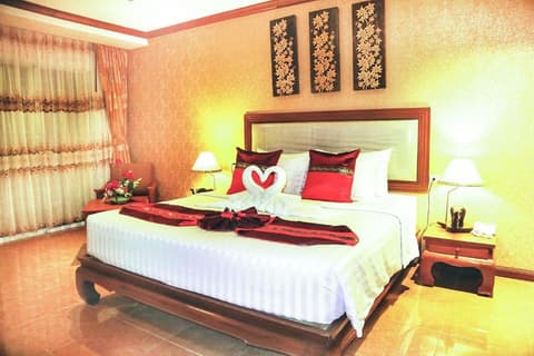 Aiyaree Place Hotel, Room