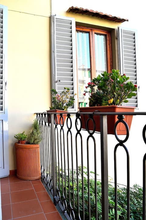 Chez Moi, Terrace/patio