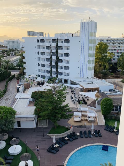 BG Hotel Pamplona, View from room