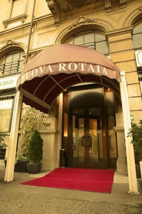 Hotel La Nuova Rotaia, Exterior