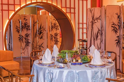 Silk Road by Minyoun, Restaurant