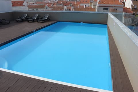 Apartamentos Turísticos da Nazaré, Outdoor pool