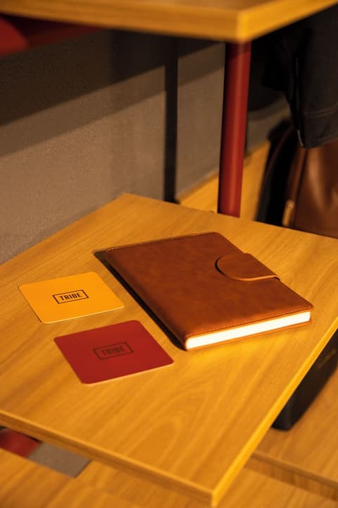 Tribe Medellín, Room