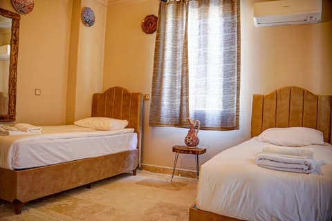 Ala Stone House, Room