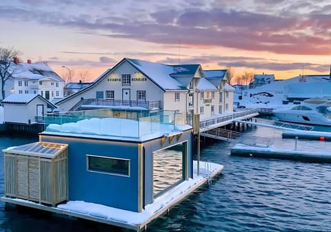 Svinøya Rorbuer, Reception