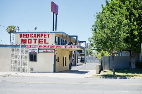 Red Carpet Motel, Front of property