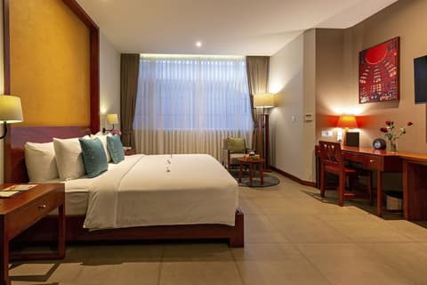 Indra Hotel, Room