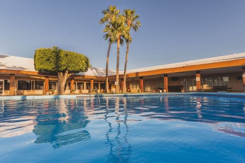 El Camino Hotel & Suites, Pool