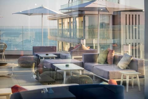 J44 Lifestyle hotel, Terrace/patio