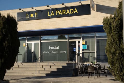 Hostal La Parada, Front of property