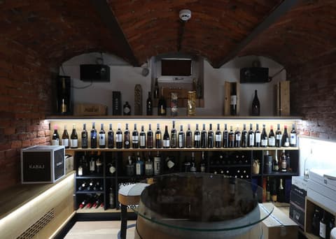 HOTEL BELMUR, Tasting room