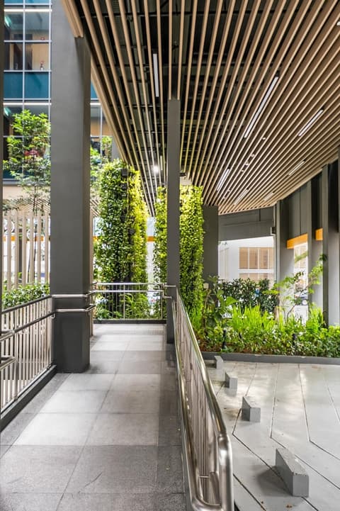 Beverly Hotels Elements, Exterior