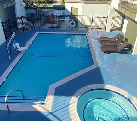 Bposhtels Anaheim, Pool