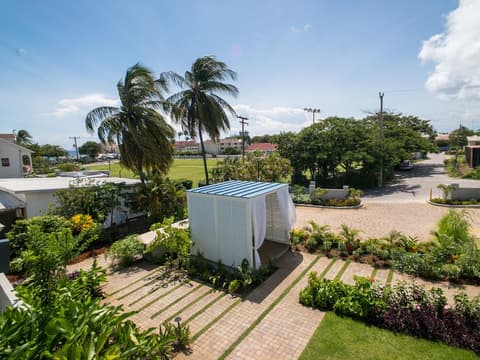 Blue Haven Holiday Apartments, Garden