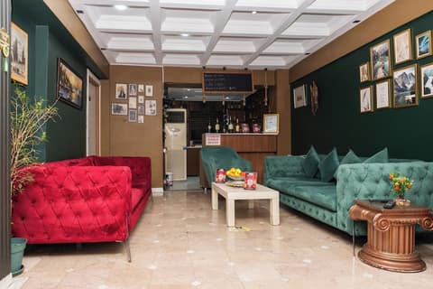 Senyor Garden Hotel, Reception